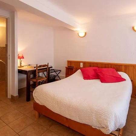 Logis Restaurant L'ancienne Hotel 3*