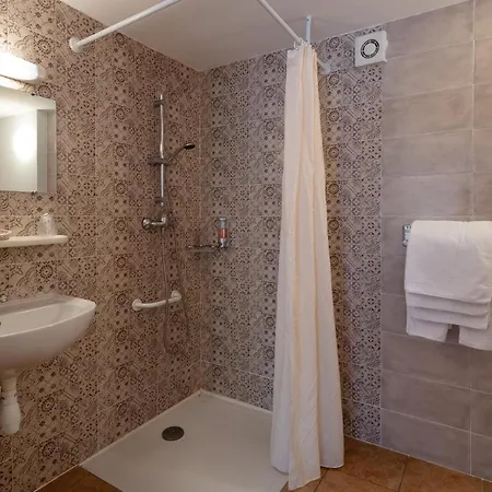 Logis Restaurant L'ancienne Hotel 3*