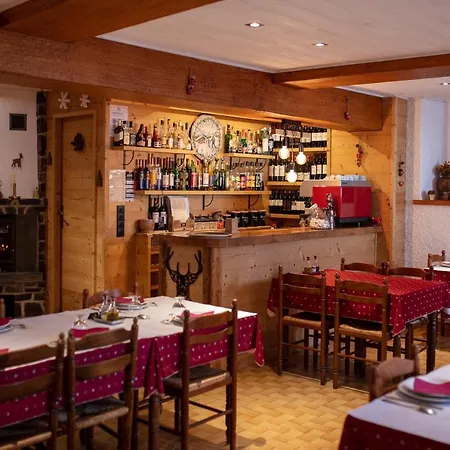 Logis Restaurant L'ancienne Hotel 3*