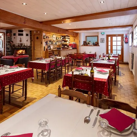 Restaurant L'ancienne ホテル Bolquere Pyrenees 2000