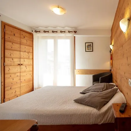 Logis Restaurant L'ancienne Hotel 3*