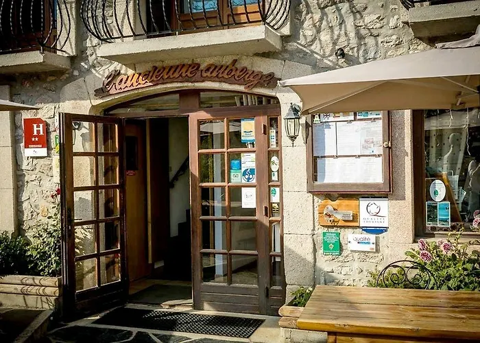 Logis Restaurant L'ancienne Hotel 3*